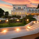 Hotel Moeesy, Blue & Green Oasis