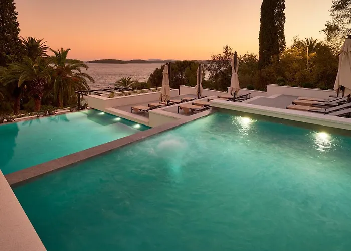 Hotel Moeesy, Blue & Green Oasis