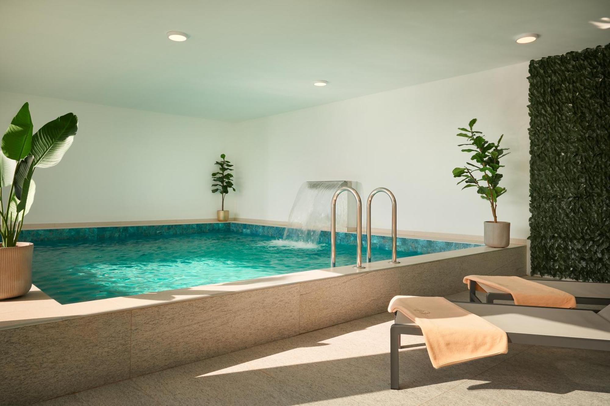 Hotel Moeesy, Blue & Oasis 5*